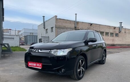 Mitsubishi Outlander III рестайлинг 3, 2012 год, 1 475 000 рублей, 1 фотография