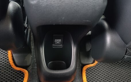 Honda Vezel, 2015 год, 1 730 000 рублей, 20 фотография