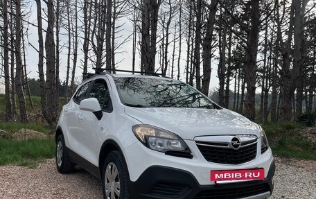 Opel Mokka I, 2015 год, 1 000 000 рублей, 2 фотография