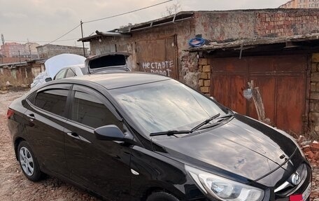 Hyundai Solaris II рестайлинг, 2013 год, 595 000 рублей, 1 фотография