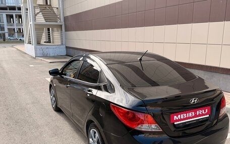 Hyundai Solaris II рестайлинг, 2013 год, 595 000 рублей, 3 фотография