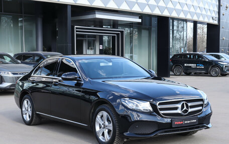 Mercedes-Benz E-Класс, 2017 год, 3 690 000 рублей, 3 фотография