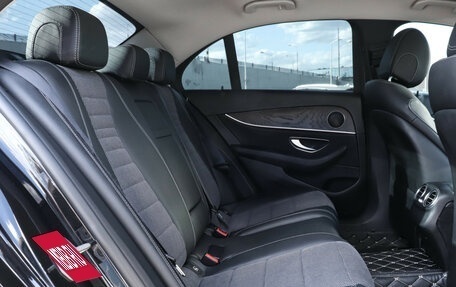 Mercedes-Benz E-Класс, 2017 год, 3 690 000 рублей, 10 фотография