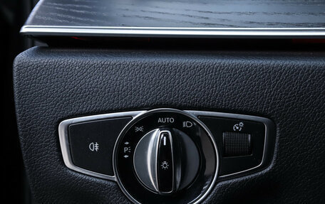 Mercedes-Benz E-Класс, 2017 год, 3 690 000 рублей, 21 фотография