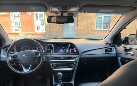 Hyundai Sonata VII, 2018 год, 1 825 000 рублей, 10 фотография