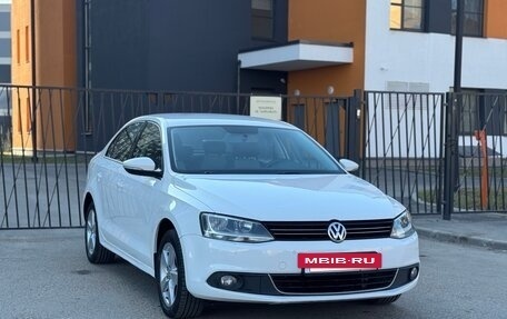 Volkswagen Jetta VI, 2012 год, 795 000 рублей, 2 фотография