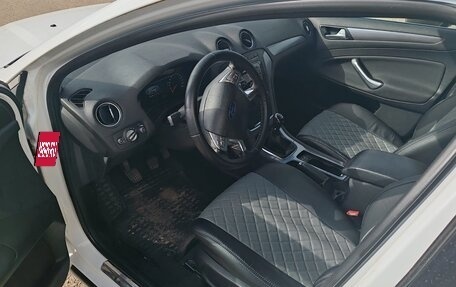 Ford Mondeo IV, 2011 год, 820 000 рублей, 2 фотография