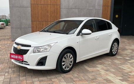 Chevrolet Cruze II, 2013 год, 840 000 рублей, 2 фотография