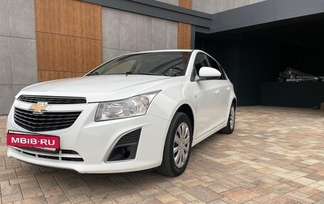 Chevrolet Cruze II, 2013 год, 840 000 рублей, 4 фотография