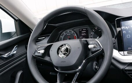 Skoda Octavia IV, 2023 год, 2 390 000 рублей, 18 фотография