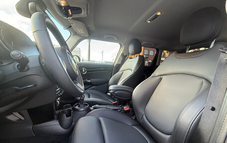 MINI Hatch, 2023 год, 2 240 000 рублей, 8 фотография