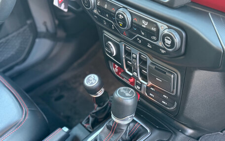 Jeep Wrangler, 2023 год, 6 190 000 рублей, 19 фотография