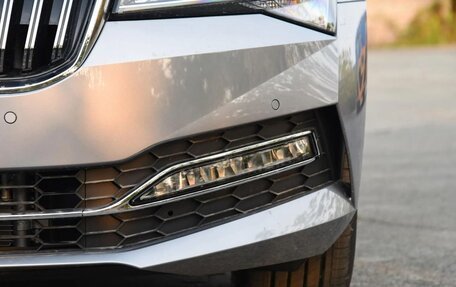 Skoda Superb III рестайлинг, 2023 год, 2 390 000 рублей, 10 фотография