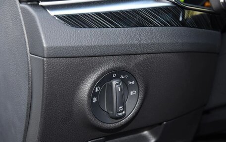 Skoda Superb III рестайлинг, 2023 год, 2 390 000 рублей, 21 фотография