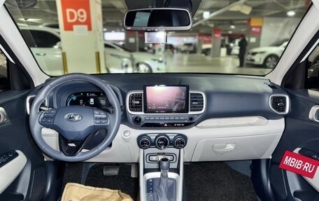 Hyundai Venue I, 2023 год, 1 890 000 рублей, 12 фотография