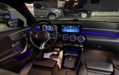 Mercedes-Benz A-Класс, 2023 год, 2 890 000 рублей, 13 фотография