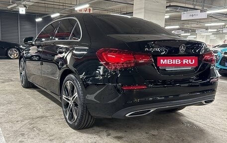 Mercedes-Benz A-Класс, 2023 год, 2 890 000 рублей, 7 фотография