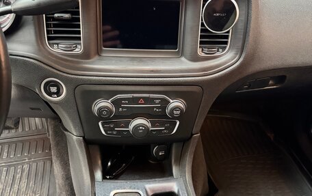 Dodge Charger, 2018 год, 5 500 000 рублей, 6 фотография