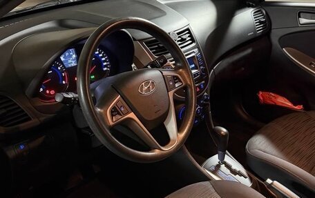 Hyundai Solaris II рестайлинг, 2014 год, 850 000 рублей, 3 фотография