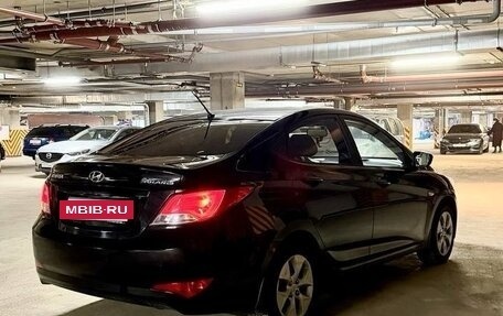 Hyundai Solaris II рестайлинг, 2014 год, 850 000 рублей, 5 фотография