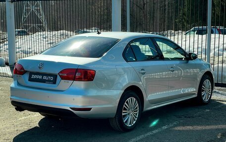 Volkswagen Jetta VI, 2011 год, 809 000 рублей, 4 фотография