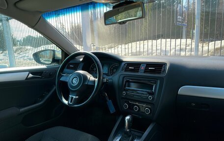 Volkswagen Jetta VI, 2011 год, 809 000 рублей, 9 фотография