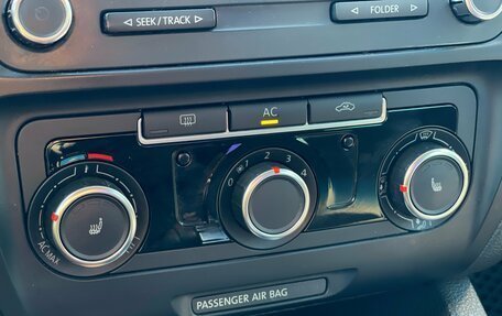 Volkswagen Jetta VI, 2011 год, 809 000 рублей, 21 фотография