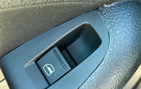 Volkswagen Jetta VI, 2011 год, 809 000 рублей, 17 фотография