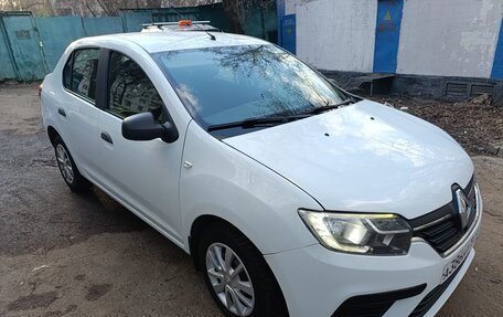 Renault Logan II, 2018 год, 845 000 рублей, 6 фотография