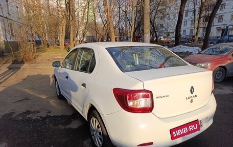 Renault Logan II, 2018 год, 845 000 рублей, 2 фотография
