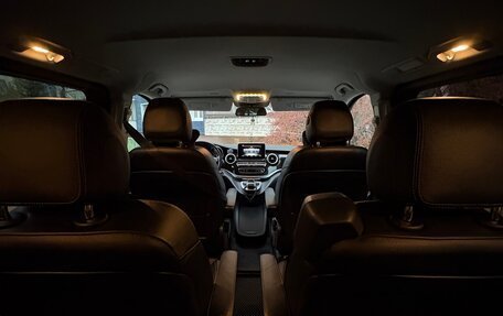 Mercedes-Benz V-Класс, 2017 год, 3 850 000 рублей, 11 фотография