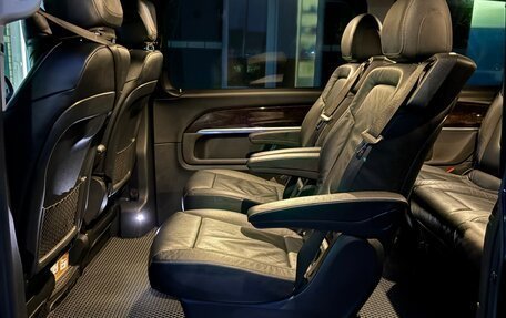 Mercedes-Benz V-Класс, 2017 год, 3 850 000 рублей, 7 фотография