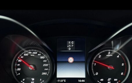 Mercedes-Benz V-Класс, 2017 год, 3 850 000 рублей, 19 фотография