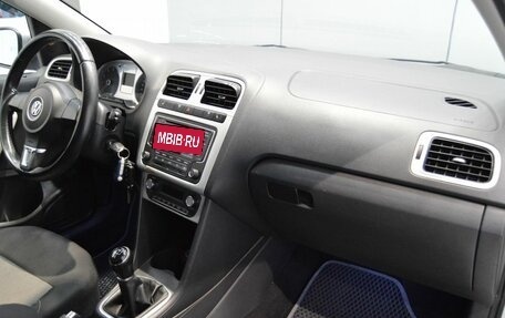 Volkswagen Polo VI (EU Market), 2013 год, 680 000 рублей, 16 фотография