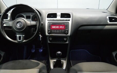 Volkswagen Polo VI (EU Market), 2013 год, 680 000 рублей, 13 фотография