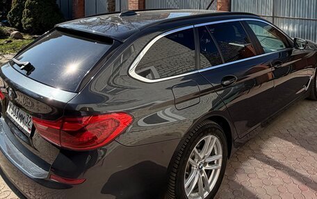 BMW 5 серия, 2019 год, 2 350 000 рублей, 3 фотография