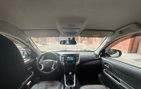 Mitsubishi L200 IV рестайлинг, 2019 год, 2 800 000 рублей, 12 фотография