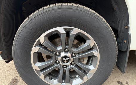 Mitsubishi L200 IV рестайлинг, 2019 год, 2 800 000 рублей, 7 фотография