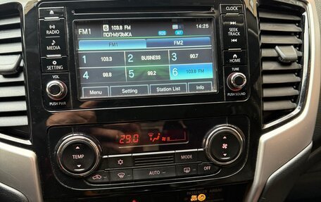 Mitsubishi L200 IV рестайлинг, 2019 год, 2 800 000 рублей, 17 фотография