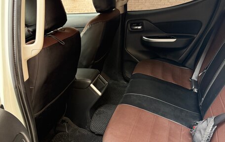 Mitsubishi L200 IV рестайлинг, 2019 год, 2 800 000 рублей, 14 фотография