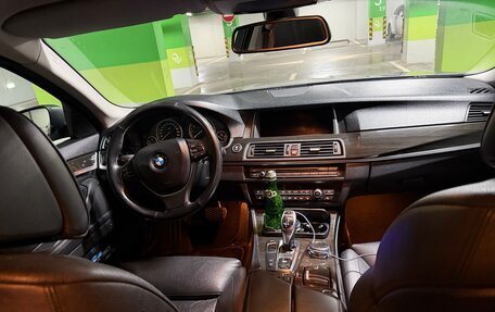 BMW 5 серия, 2011 год, 1 790 000 рублей, 7 фотография