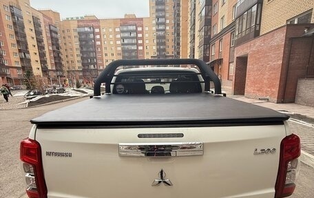 Mitsubishi L200 IV рестайлинг, 2019 год, 2 800 000 рублей, 20 фотография