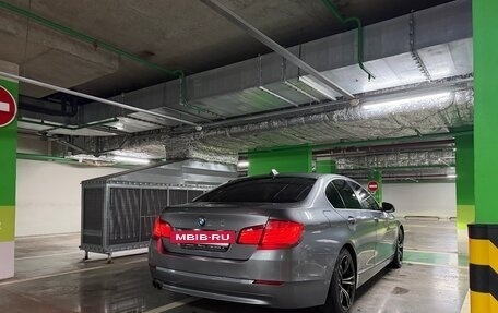 BMW 5 серия, 2011 год, 1 790 000 рублей, 3 фотография