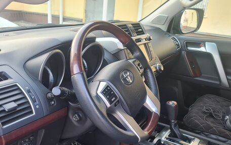 Toyota Land Cruiser Prado 150 рестайлинг 2, 2015 год, 5 100 000 рублей, 14 фотография