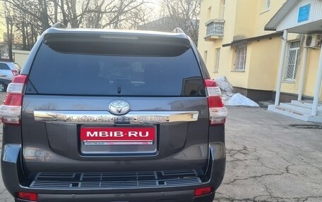Toyota Land Cruiser Prado 150 рестайлинг 2, 2015 год, 5 100 000 рублей, 5 фотография