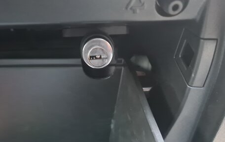 Toyota Land Cruiser Prado 150 рестайлинг 2, 2015 год, 5 100 000 рублей, 27 фотография