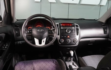KIA cee'd I рестайлинг, 2010 год, 669 000 рублей, 6 фотография