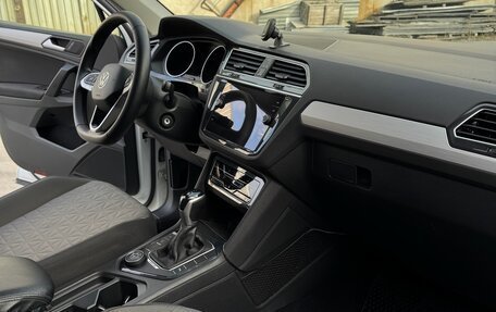 Volkswagen Tiguan II, 2021 год, 2 700 000 рублей, 11 фотография