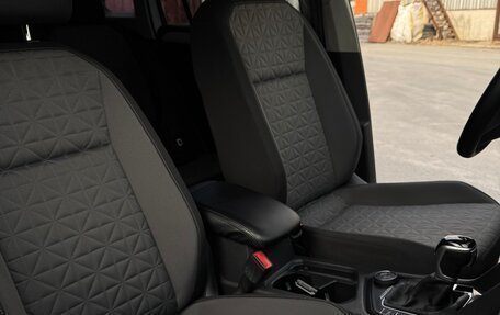 Volkswagen Tiguan II, 2021 год, 2 700 000 рублей, 10 фотография