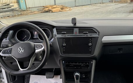 Volkswagen Tiguan II, 2021 год, 2 700 000 рублей, 9 фотография